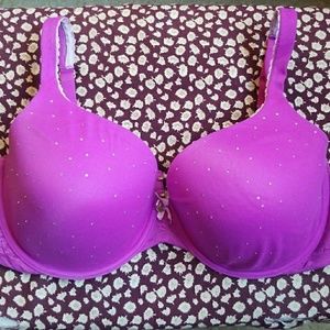 Victoria's Secret Bra - body by victoria